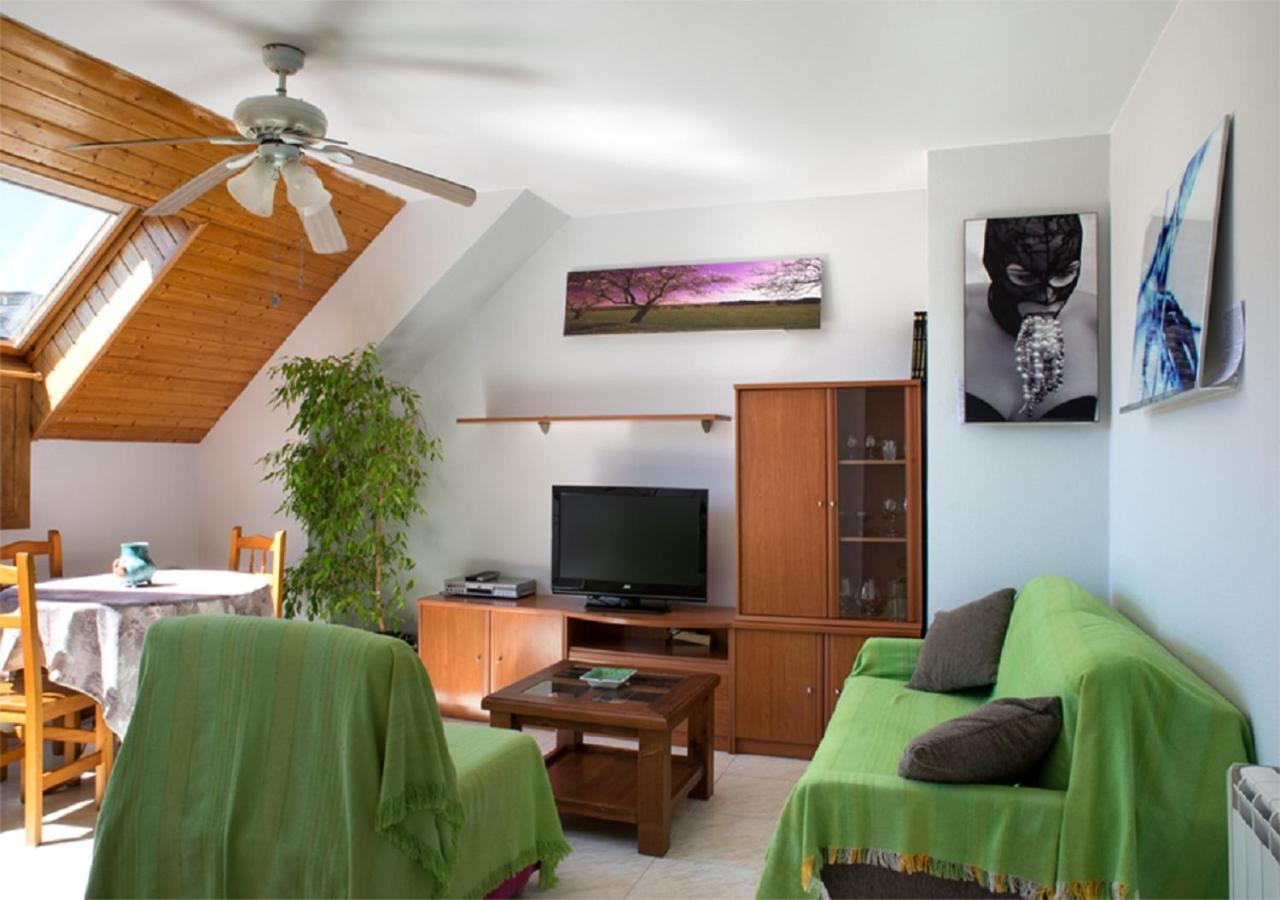 Apartamento Jaca Apartment Bagian luar foto